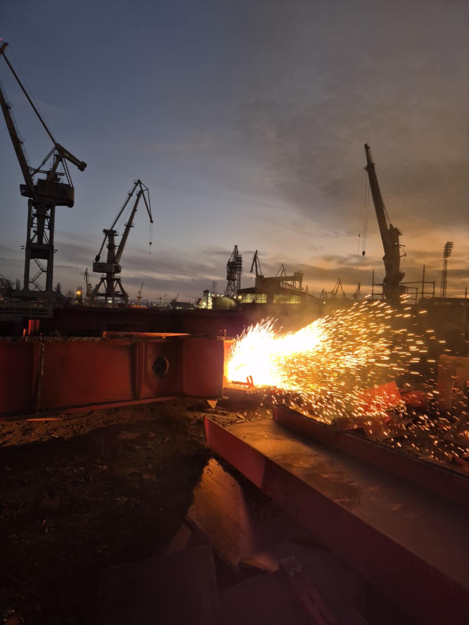 Rozbiorki-Hal-i-Ciecie-Szyn-Kolejowych